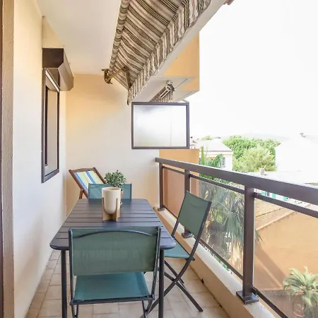 Saint James-13 By Interhome Apartman Le Lavandou